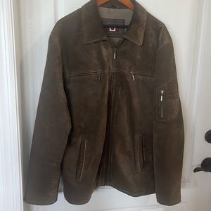 EUC Angelo Litrico brown suede zip up Canadian winter coat. Size large